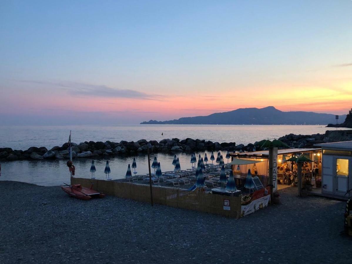 A.A.U.T Appartamento Villa Preli Chiavari Exteriör bild